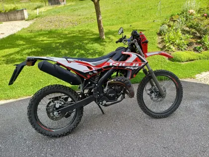 Verkaufe Moped RIEJU MRT E5