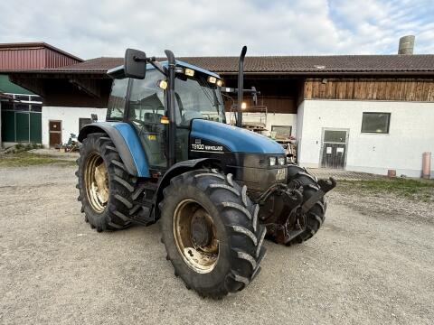New Holland TS100