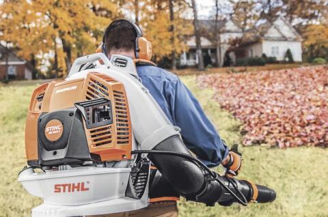 Verkaufe Stihl Laubbläser 800 CE
