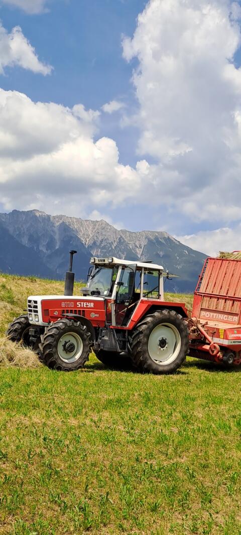Steyr 8110