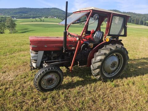 Traktor Massey Ferguson 135 Multi Power