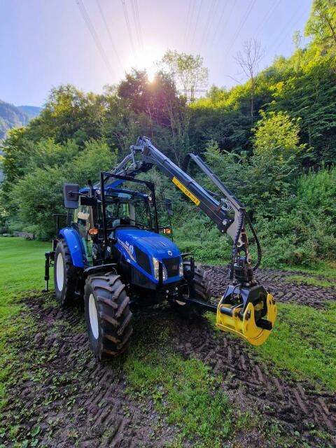 New Holland T4.55