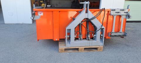 Dreipunktlaster Sumo 220 D