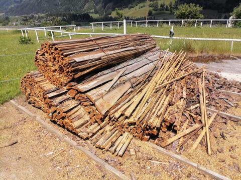 Abschnittholz vom Sägewerk, Brennholz