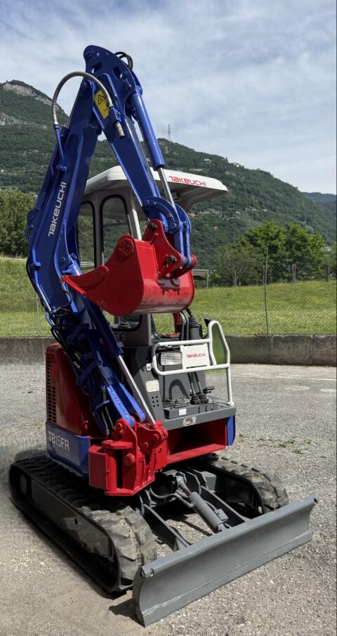 Takeuchi TB 15 FR (TB15FR)
