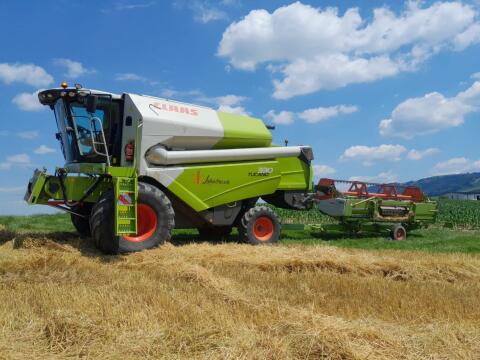 Claas Tucano 330