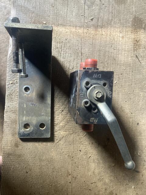 Original Steyr/Case Umschaltkugelhahn