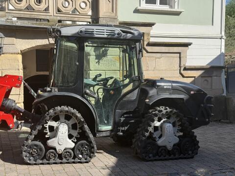 Carraro Mach 4 R Raupenschlepper Weinbau