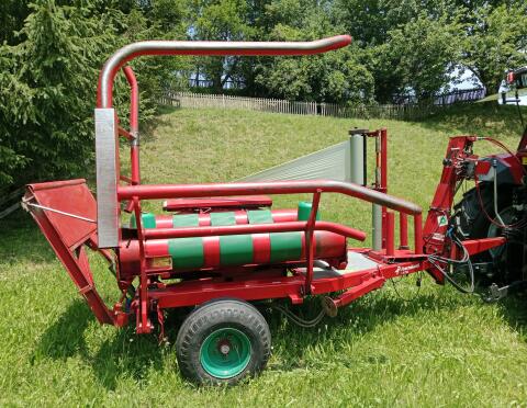 Rundballen-Wickelmaschine Kverneland UN 7510