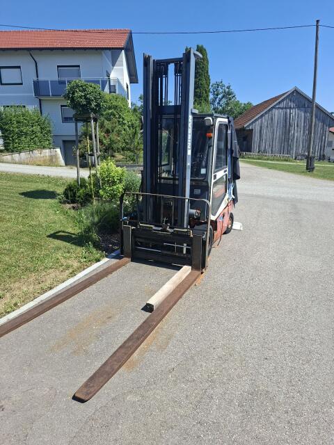 Nissan Elektrostapler