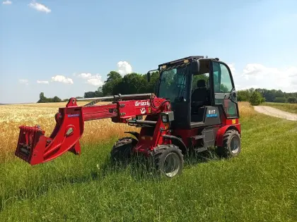 Grizzly Hoflader 811