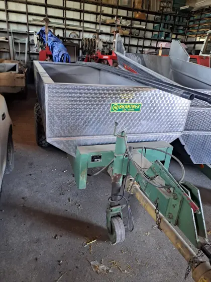 Lesewagen Brantner 2.800 l