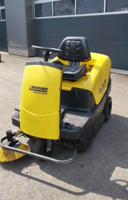 Diesel-Kehrmaschine Kärcher 100/100