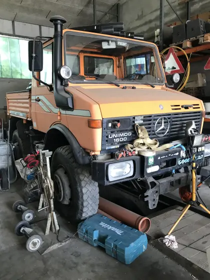 Unimog 1600