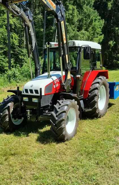 Steyr 958 Turbo, top gepflegt, restauriert, mit Anbaugeräte