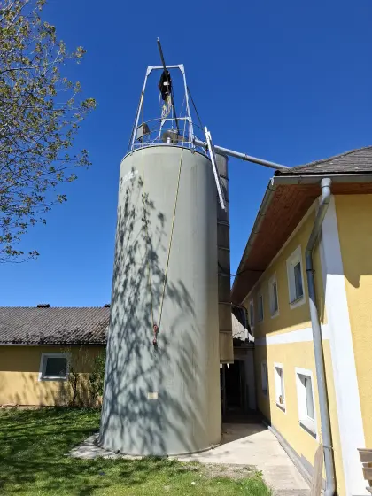 Epple Siloanlage mit Kranbahn, Mus-Max Silofräse HMSBE 350