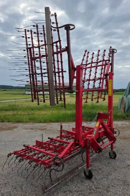 Einböck FZHE 600 Grünlandstriegel, Wiesenstriegel, 7 m
