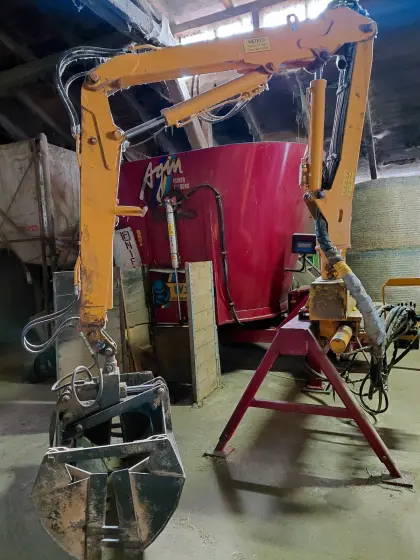 Mischwagen stationär, mit Traktor angetrieben, 12 qm