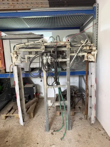 Überzeilenspritze mit el. Steuerung und Hydraulik S