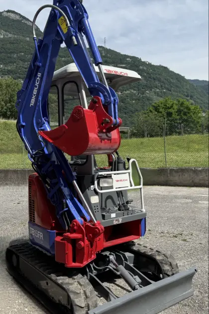 Takeuchi TB 15 FR (TB15FR)