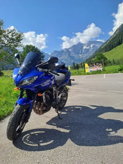 Yamaha FZ6