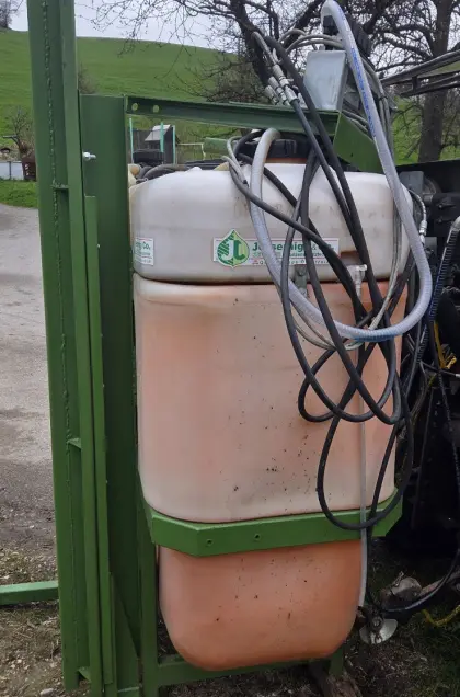Jesernig Spritzenbehälter