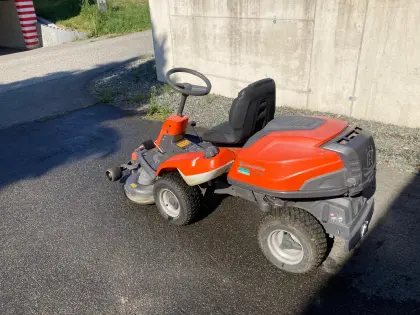 Rasenmähertraktor Husqvarna Rider R 214 TC