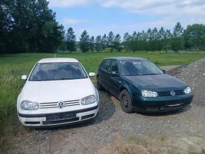 2 Stk. VW Golf 4