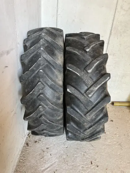 4 Stk. Traktorreifen 420/85 R30, 16,9 R30