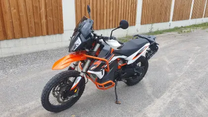 KTM 890 Adventure R