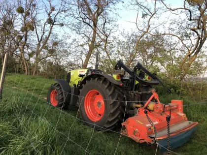 Claas Elios 210