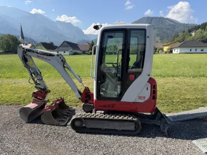 Takeuchi TB216