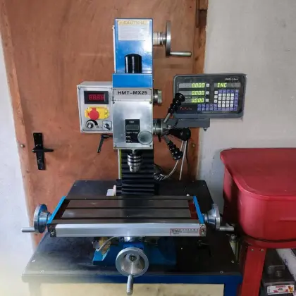 Fräsmaschine, Bohrmaschine HMT-MX25
