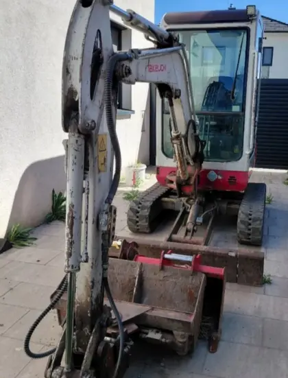 Takeuchi Bagger TB219
