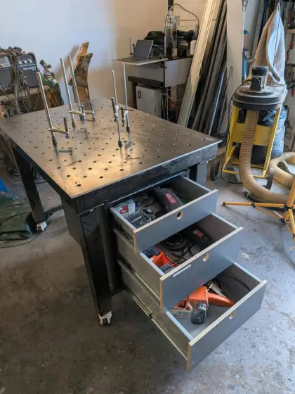 Schweißtisch D16, Werkstattbedarf, inkl. 8 Schraubzwingen