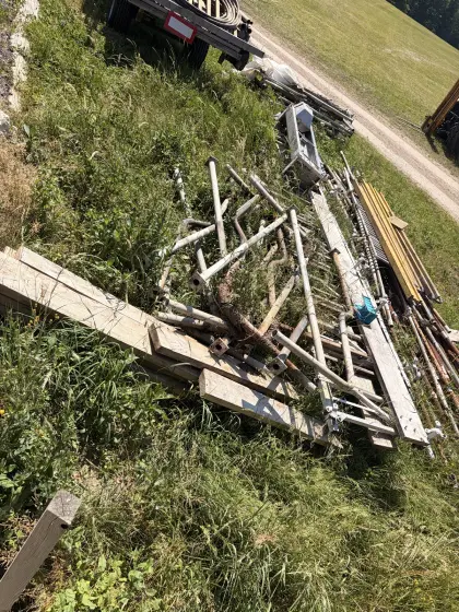 Rinderaufstallung, Kälberfressgitter, Tränken etc.