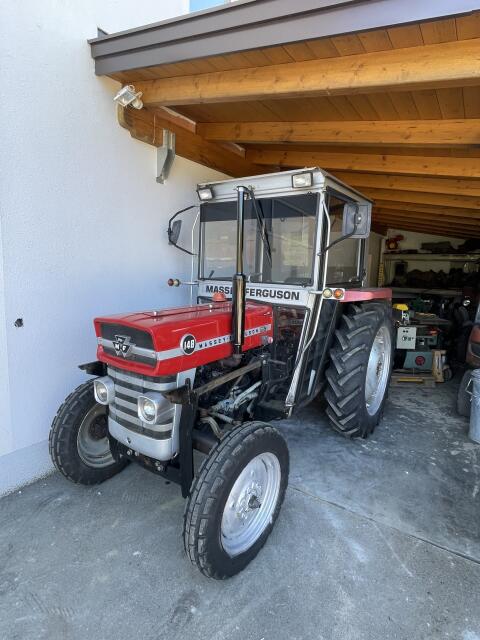Massey Ferguson 148