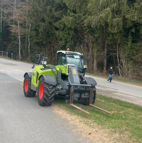Claas Scorpion 732 Varipower 2