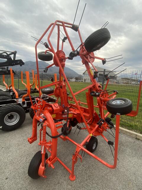 KUHN GF 582