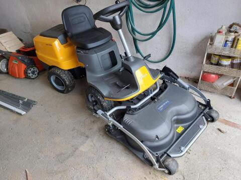Stiga Rasentraktor Combi 85 M Q