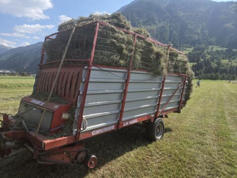 Gruber Ladewagen LH1020