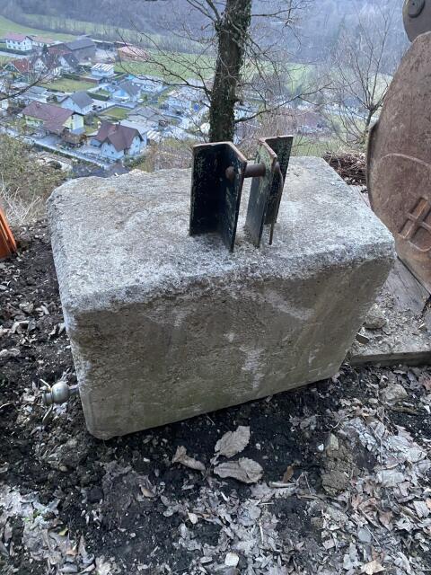 Frontgewicht ca. 300 kg