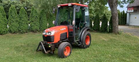 Kubota B2350 Allrad-Diesel Kommunal Winterdienst