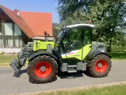 Claas Scorpion 732 Varipower 2