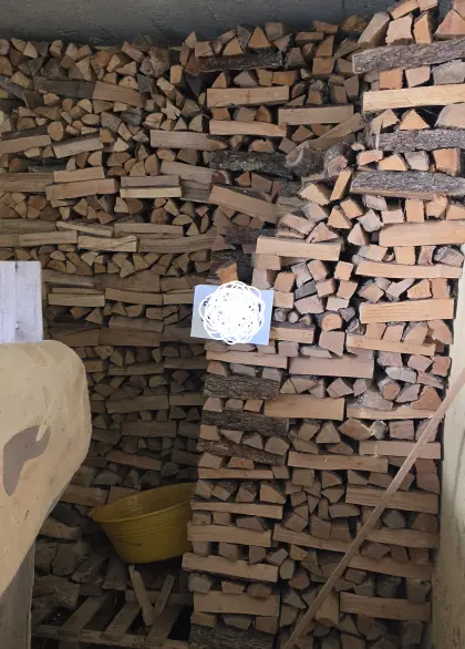 Privatverkauf: Ca. 5,5 SRM trockenes Brennholz, Obstholz