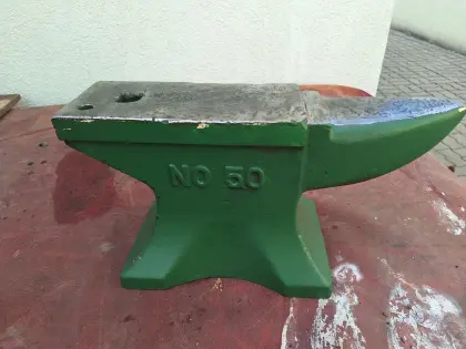 Amboss 50 kg.