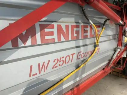 Mengele Ladewagen LW 250
