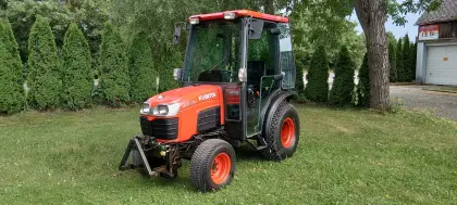 Kubota B2350 Allrad-Diesel Kommunal Winterdienst