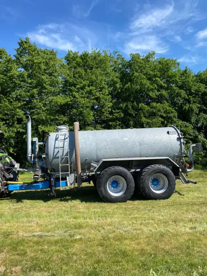 Streu-Mix Güllefass Pumpfass