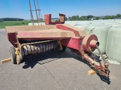 New Holland Hayliner 268 Super